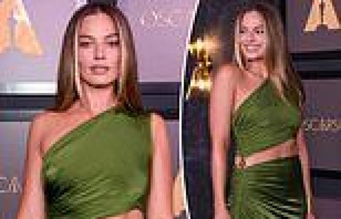 Sunday 20 November 2022 06:41 AM Is this Margot Robbie's most stunning look yet? trends now