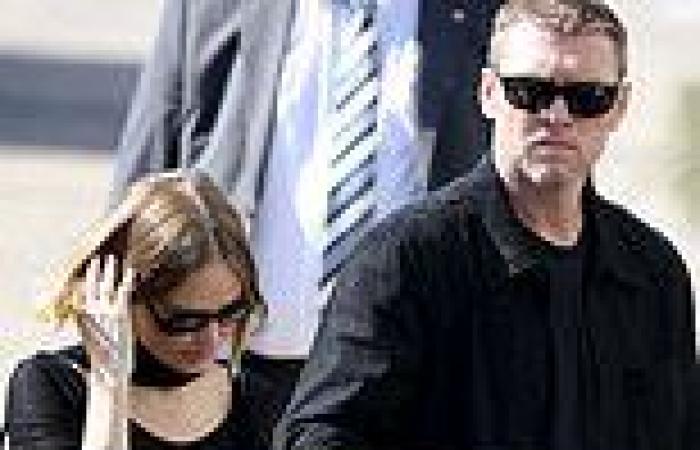 Monday 21 November 2022 03:23 AM Miserable Sam Worthington and wife Lara step out in Bondi to promote his Avatar ... trends now