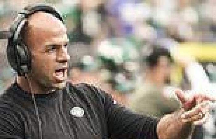 sport news Jets coach Robert Saleh refuses to commit to starting Zach Wilson after 3-10 ... trends now