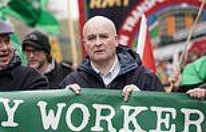 Tuesday 22 November 2022 10:44 PM 'I'm not the Grinch:' RMT boss Mick Lynch 'determined' to get deal as strikes ... trends now
