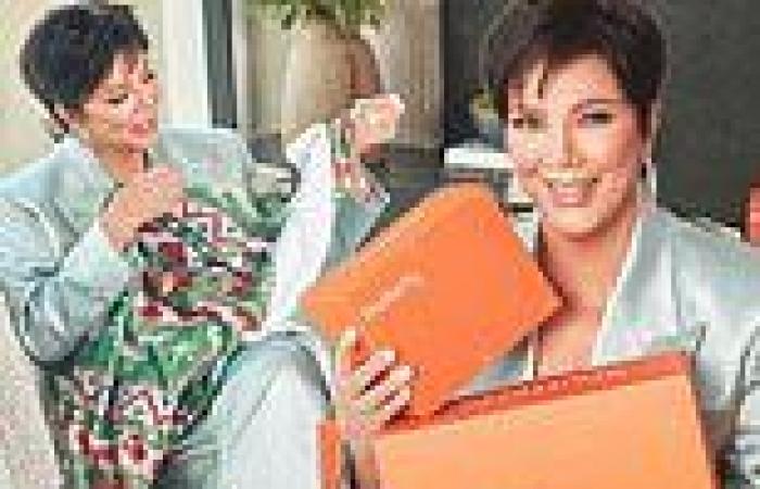 Wednesday 23 November 2022 05:47 PM Kris Jenner shares her Christmas party planning tips as she makes gifts for ... trends now