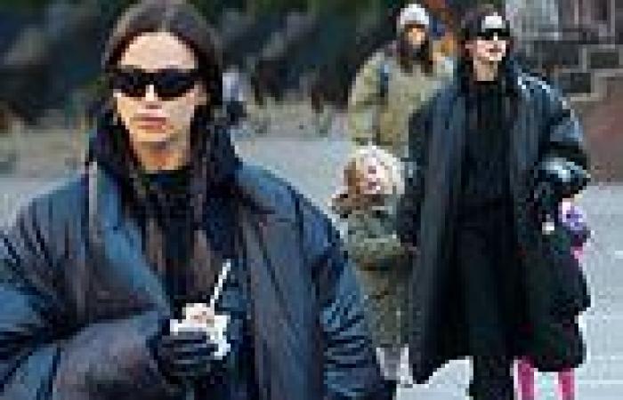 Wednesday 23 November 2022 01:08 AM Irina Shayk sports a long coat as she walks through NYC ... amid rumors of  ... trends now
