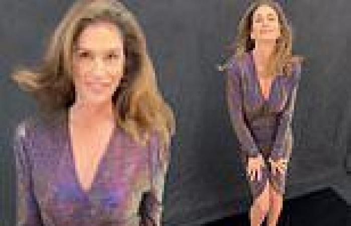 Wednesday 23 November 2022 02:38 AM Cindy Crawford stuns at 56 in a shimmering violet dress for Meaningful Beauty ... trends now