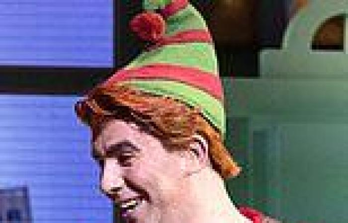 Friday 25 November 2022 02:29 AM Who needs Will Ferrell? This show is a real cracker: VERONICA LEE reviews Elf ... trends now