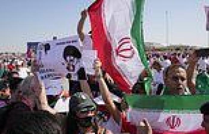 Friday 25 November 2022 12:23 PM Pro-regime Iranian fans hunt anti-government supporters outside Qatar stadium trends now