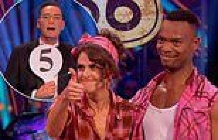 Sunday 27 November 2022 02:02 AM Strictly's Craig Revel Horwood sends Ellie Taylor to the bottom of the ... trends now