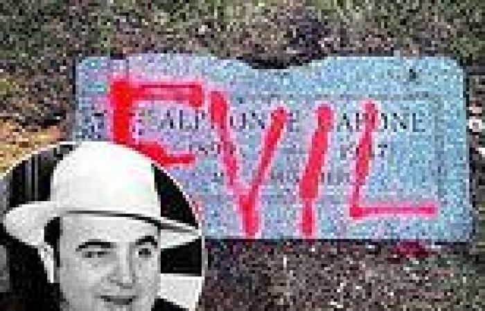 Monday 28 November 2022 08:20 PM Notorious Chicago mobster Al Capone's grave is defaced with the words 'EVIL' ... trends now