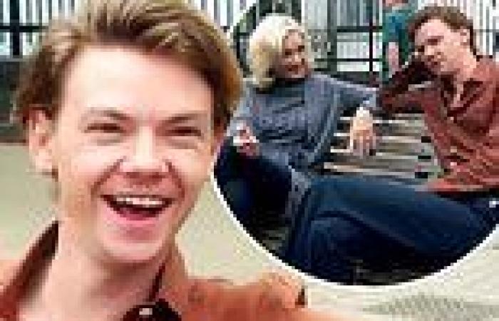 Diane Sawyer's chat with Love Actually's Thomas Brodie-Sangster in London was ... trends now