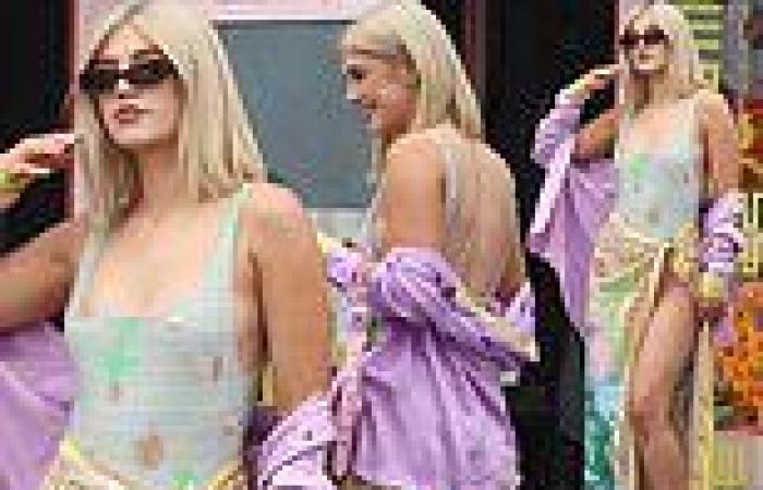 Ronan Keating's daughter Missy shows off her sizzling frame in a tropical print ... trends now