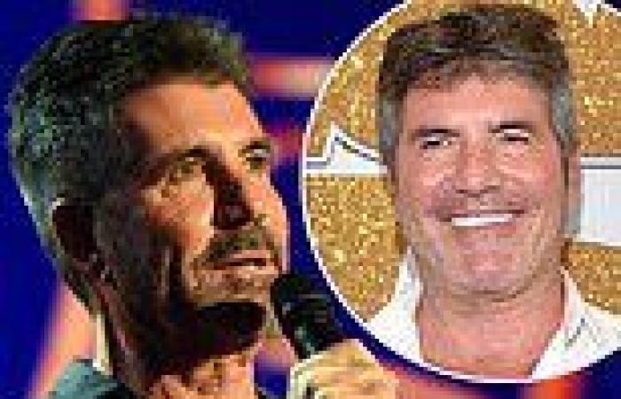 Simon Cowell takes to the stage at the Royal Variety Performance 2022 after ... trends now