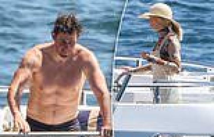 Shirtless John Krasinski and his wife Emily Blunt cruise around Sydney on yacht trends now
