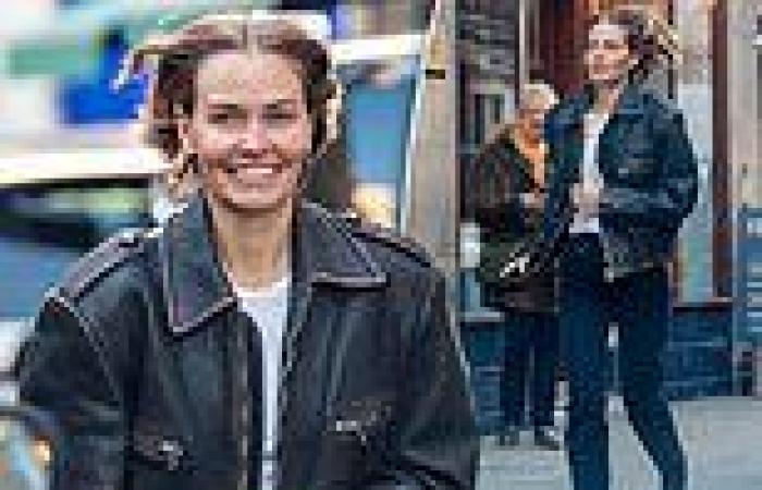 Lara Worthington is all smiles as she goes shopping in London trends now