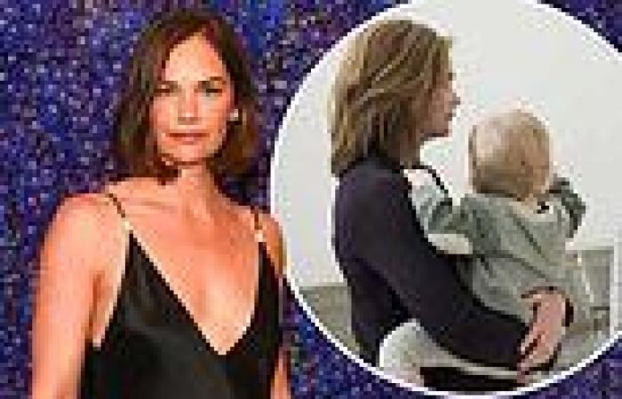 Ruth Wilson, 40, admits she 'thinks about having a baby every day' trends now