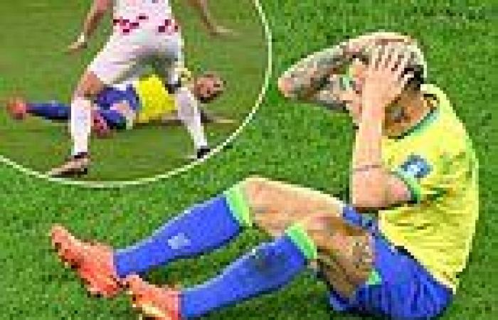 sport news Manchester United star Antony slammed by fans as his outrageous dive fails to ... trends now