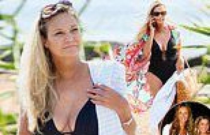 Mimi Macpherson seen publicly for the first time in over a decade in Noosa trends now