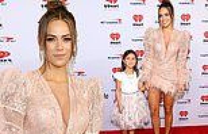 Jana Kramer and daughter Jolie, 6, attend iHeartRadio's 2022 Jingle Ball trends now