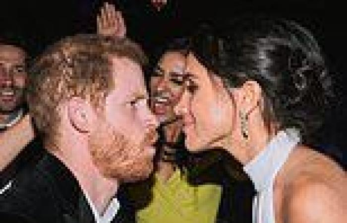 Harry and Meghan told to stay AWAY from King Charles's coronation trends now