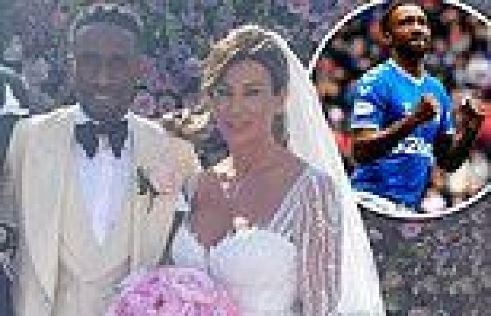 Ex-England footballer Jermain Defoe 'splits from his wife' just months after ... trends now