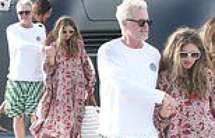 Rebecca Gayheart and Eric Dane hold hands during family holiday in Cabo - five ... trends now