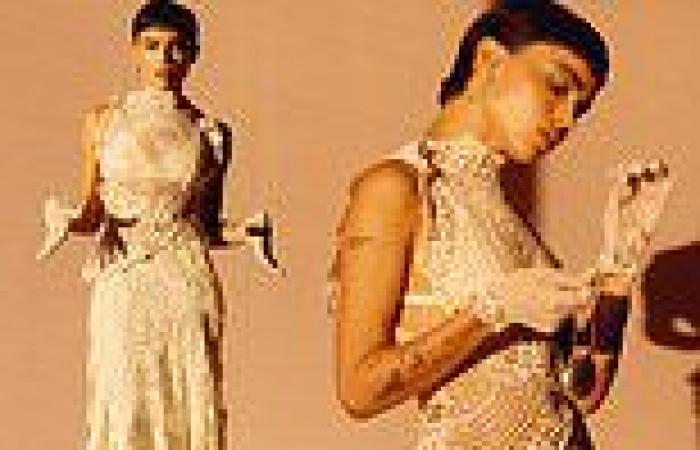 Zoe Kravitz in sexy crocheted dress as she reveals her first kiss was at father ... trends now