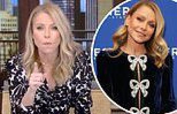 Kelly Ripa hosts Live! with a throat lozenge in her mouth and without a voice trends now