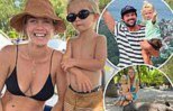 Inside Elyse Knowles' babymoon in Thailand trends now