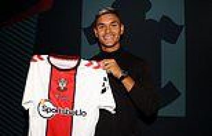 sport news Southampton complete the £12.3m signing of Argentine midfielder Carlos Alcaraz ... trends now