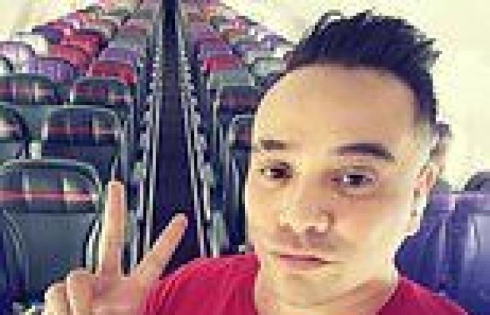 Passenger shows empty 'ghost flight' from Sydney to Fiji trends now