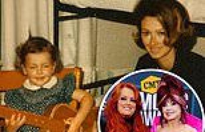Inside the volcanic relationship of Naomi and Wynonna Judd trends now