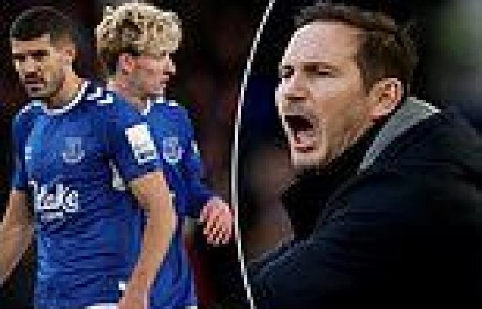 sport news Frank Lampard warns Everton they must fight as a TEAM to beat the drop trends now