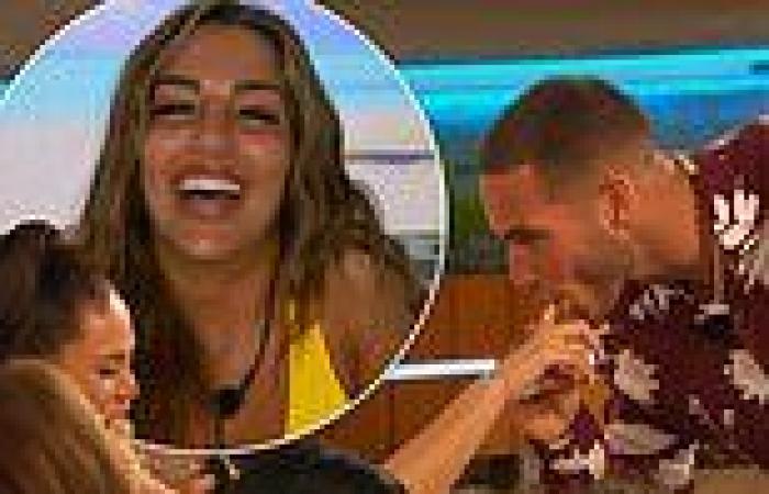 Love Island 2023: Viewers react to Ron sucking Tanyel's finger in VERY steamy ... trends now