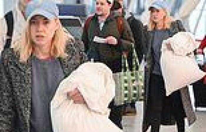 Aubrey Plaza arrives at JFK airport after hosting Saturday Night Live for the ... trends now