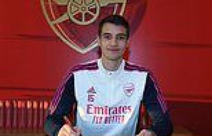 sport news Arsenal confirm £21m capture of Jakub Kiwior from Spezia.. with defender ... trends now