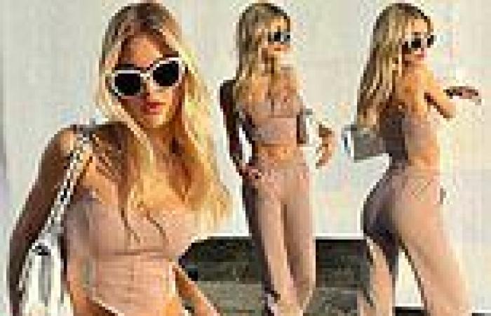 Joy Corrigan, 28, models crop top and low rise pants in snaps showing off her ... trends now