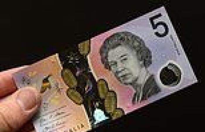 Major change coming to Australia's $5 note - and the Royal Family will no ... trends now