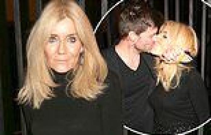 Michelle Collins passionately kisses toyboy husband Mike Davidson trends now