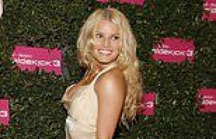 Jessica Simpson reveals she dated famous Hollywood actor in 2006 trends now