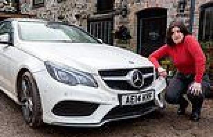 Pothole-riddled road causes over £2000 in retired businesswoman's Mercedes ... trends now