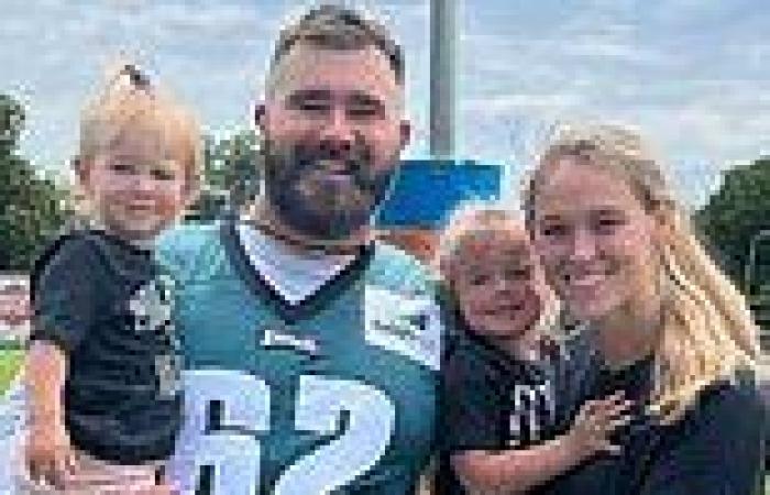 sport news Super Bowl: Jason Kelce reveals his wife may give BIRTH in Arizona trends now