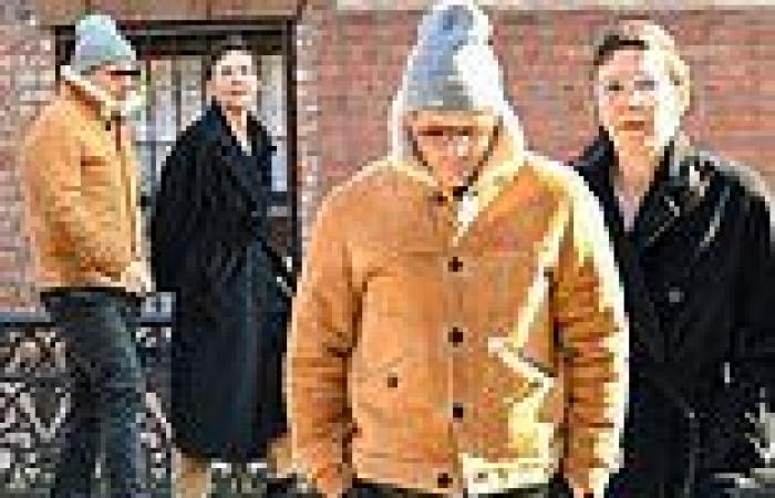 Maggie Gyllenhaal and Peter Sarsgaard bundle up in chic coats as they enjoy ... trends now