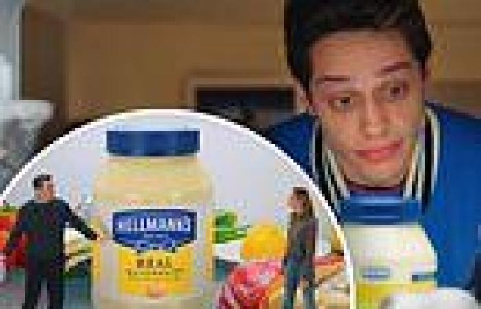 Pete Davidson eats a (Jon) Hamm and Brie (Larson) sandwich in hilarious ad for ... trends now
