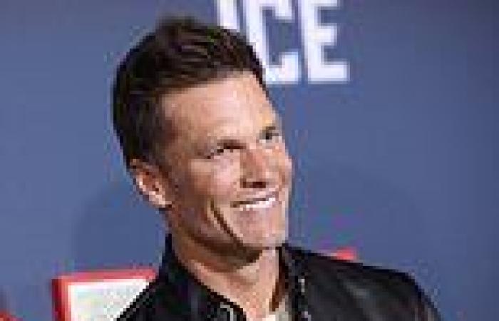 sport news Tom Brady reveals he'll wait until the fall of 2024 to join Fox Sports as an ... trends now