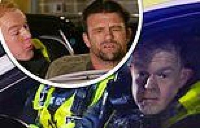 Coronation Street fans joke there's no other police on the cobbles as Craig ... trends now