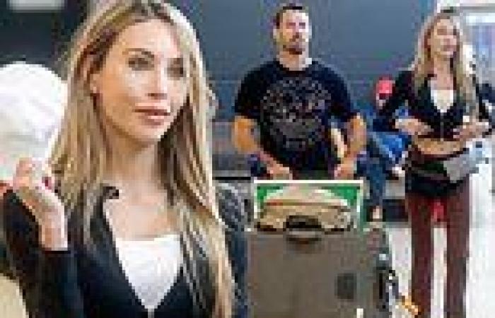 Chloe Lattanzi touches down in Melbourne ahead of her late mother Olivia ... trends now