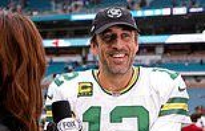 sport news Aaron Rodgers 'is in talks with the Jets on a potential trade from the Packers' trends now