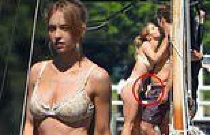 Sydney Sweeney hits her co-star Glen Powell in the crotch as they film scenes ... trends now