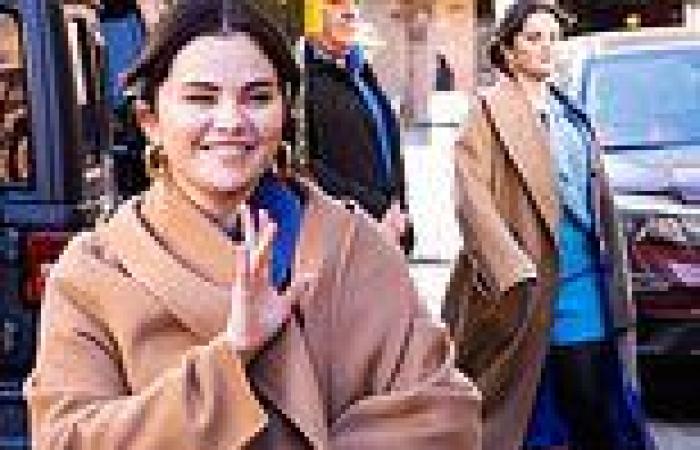 Selena Gomez braves the cold in style as she leaves the Only Murders in the ... trends now