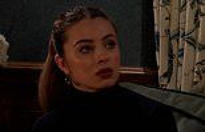 Coronation Street: Daisy admits she doesn't know if she wants to marry Daniel trends now