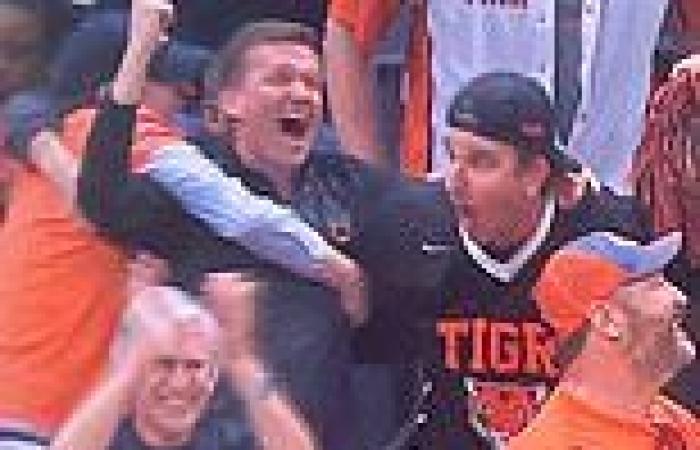 sport news March Madness: Princeton STUNS No. 2 seed Arizona 59-55, as ex-Leeds manager ... trends now