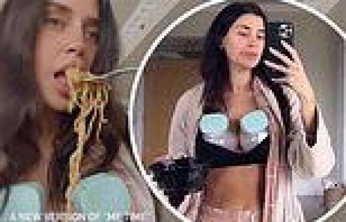 New mum Nicole Williams multitasks as she breast pumps while eating ramen trends now